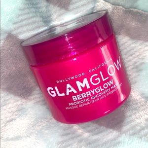 Glamglow Berryglow Probiotic Recovery Mask